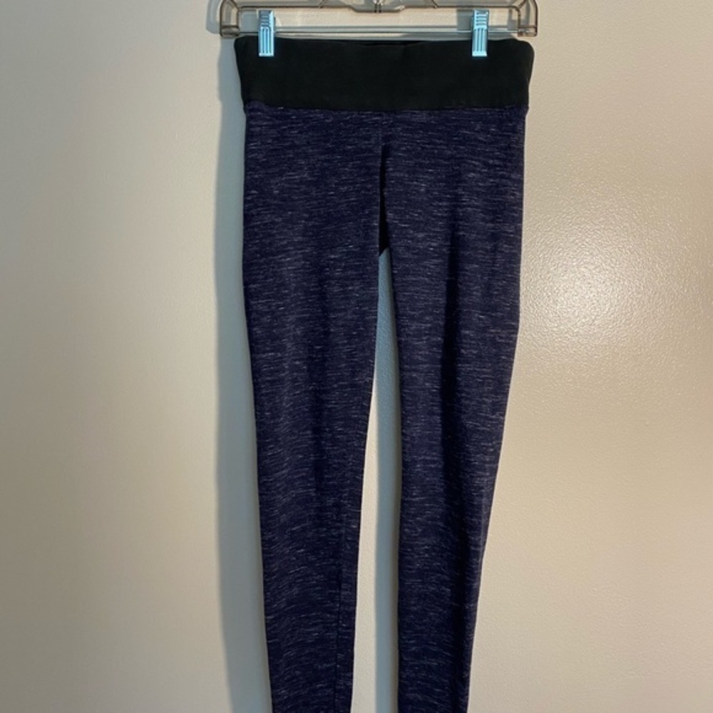Women’s PINK Yoga Pants/Leggings by Victoria Secret - Picture 2 of 7